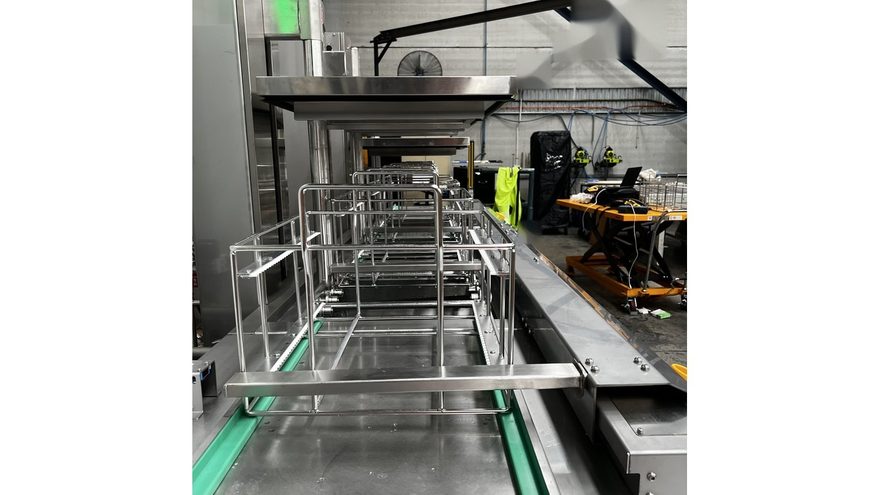 Baskets over the tanks on the multistage line