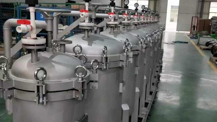 Certified four-bag filter housing