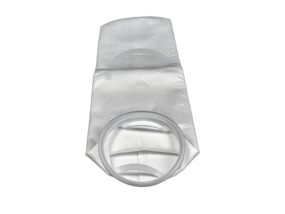 Needlefelt filter bag and moulded polypropylene collar
