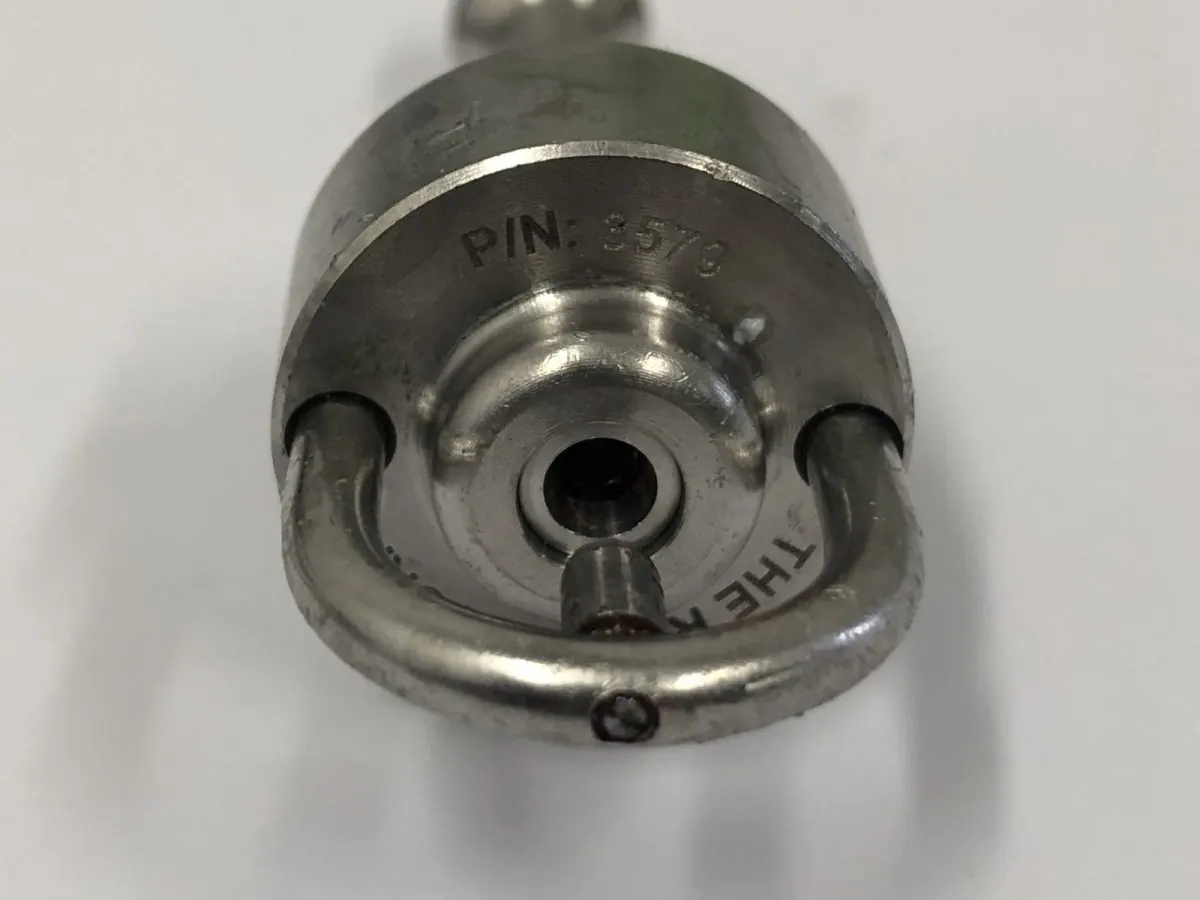 The same nozzle head clean after the cycle