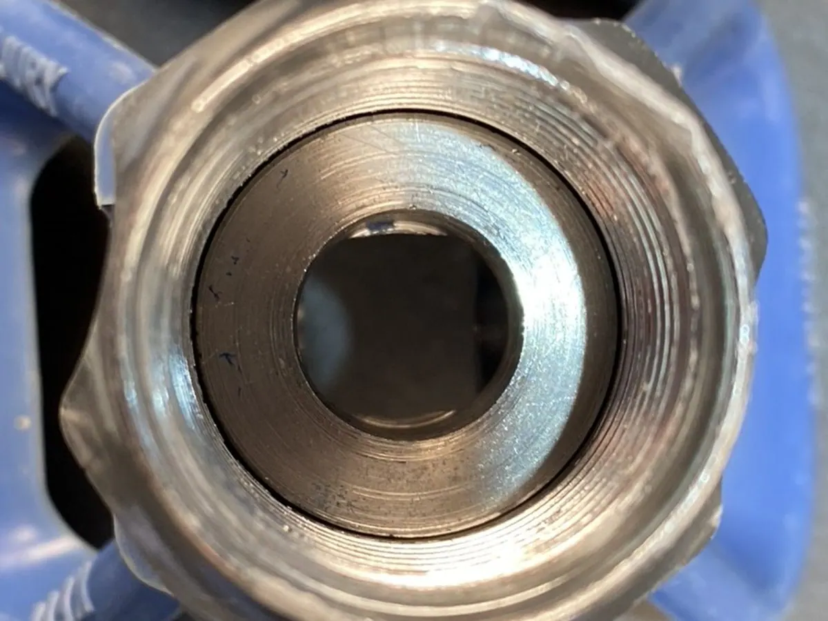 The same seat bore clear and sealing again